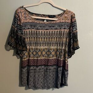 Lucky Brand flutter sleeve top